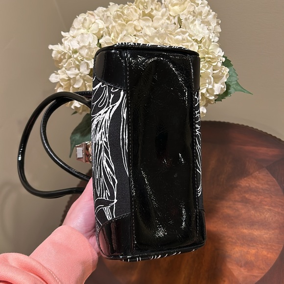 Liz Claiborne purse - Picture 4 of 4